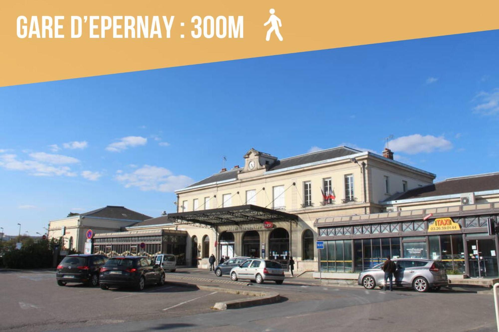 Gite Urbain - Dionysos - Parking Épernay Buitenkant foto